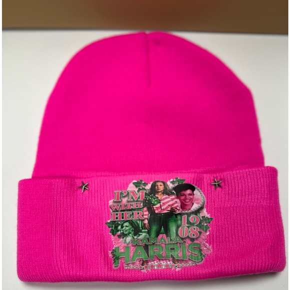 I’m with her Kamala Harris beanie pink - Picture 4 of 4